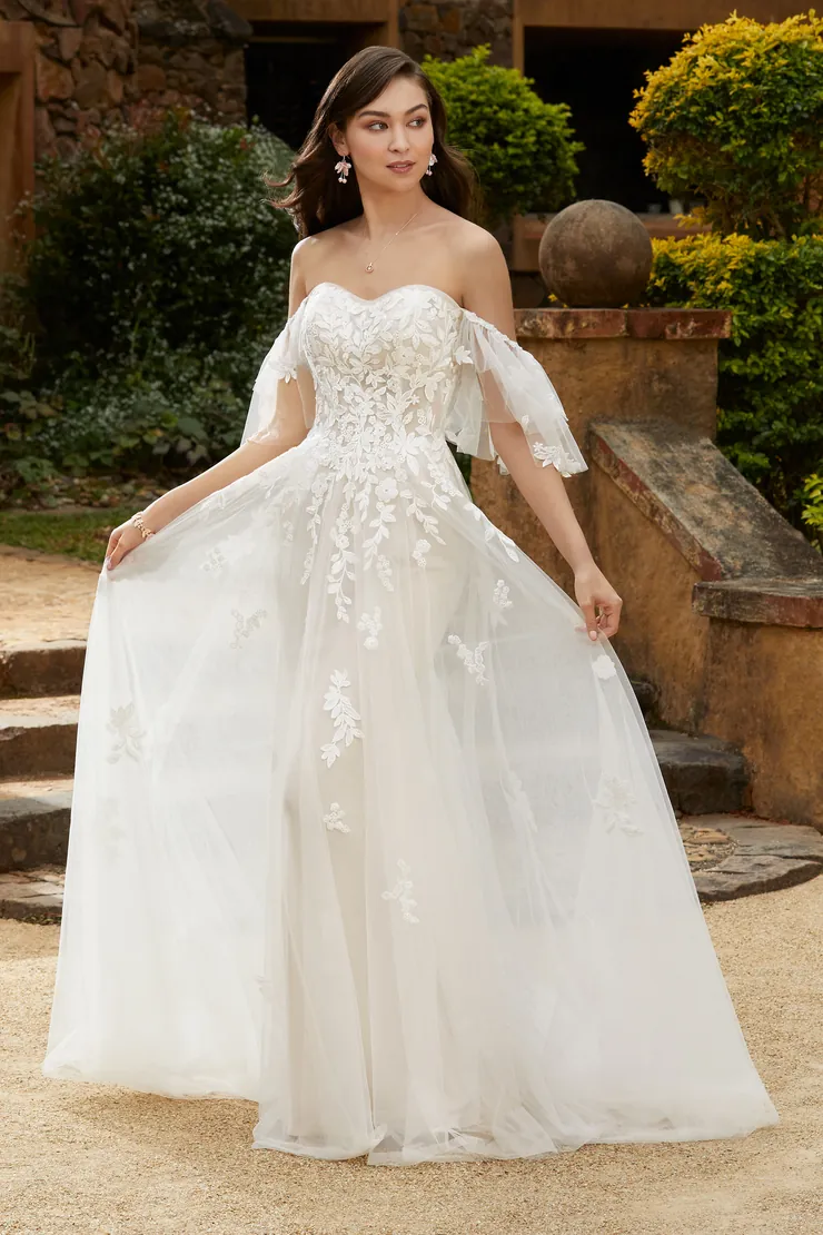 A real Anderson's bride in her wedding dress